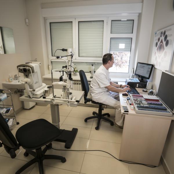 Retinološka ambulanta i kabinet za laser